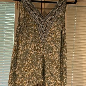 Day trip botanical print tank size M